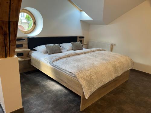 Deluxe Double Room with Extra Bed