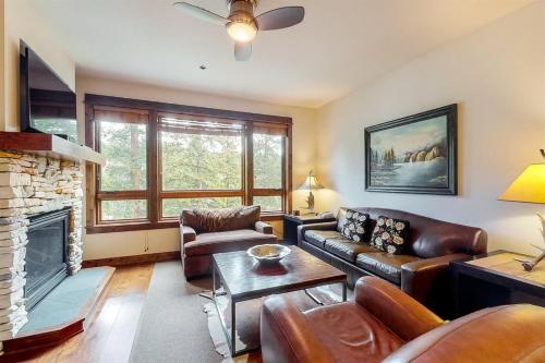 Luxury 1 Bedroom Ski In, Ski Out Mountain Vacation Rental Just Steps From The Snowflake Ski Lift In Breckenridge in Breckenridge, USA