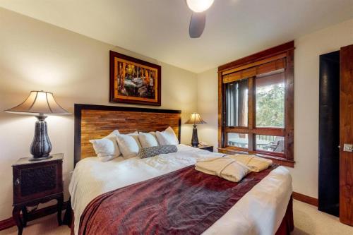 Luxury 1 Bedroom Ski In, Ski Out Mountain Vacation Rental Just Steps From The Snowflake Ski Lift In Breckenridge in Breckenridge, USA