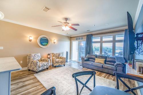 . Couples Cove