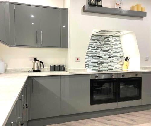 Kitchen, SA Stays in Ince