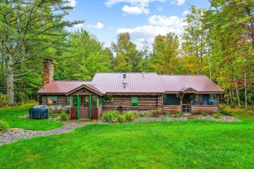 Minervas Log Cabin Gem in Minerva, USA