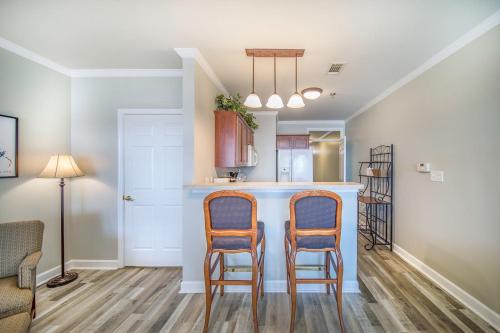 The View -Unit 317 in Huddleston, USA