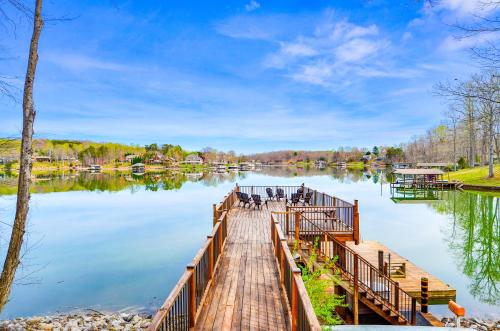 Cottage at the Lake