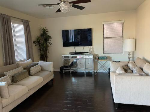 Luxury in Laveen in ลาวีน