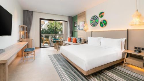 398485905 Holiday Inn Resort Samui Bophut Beach by IHG