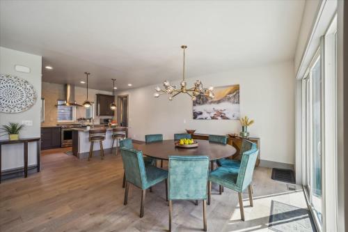 Golden Fox House home in Sally Barber