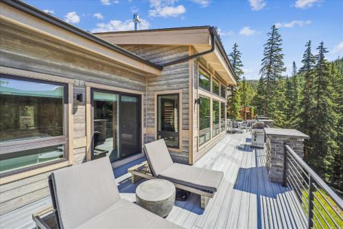 Golden Fox House home in Sally Barber