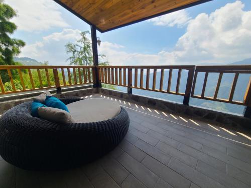 Chingjing Top Cloud Resort - 발코니/테라스