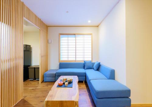YADOYA Suzume, Tokyo