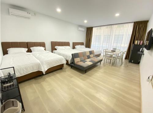 CN Homestay A1 Floor 1 at Nagoya Hill Mall