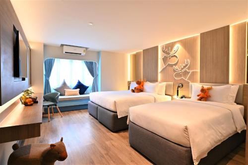 room detail thumbnail 0