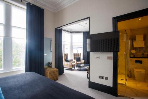 The Chester Hotel - image 11