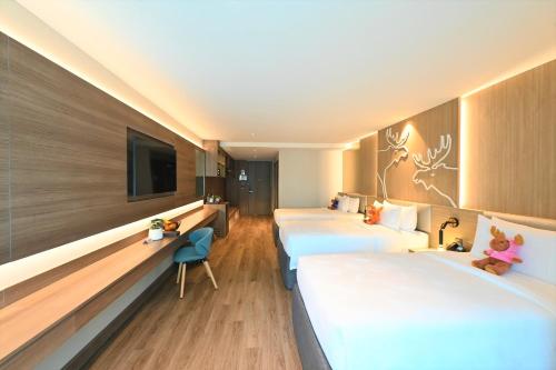 Moose Hotel Nimman Room Type - Triple Room with Bath