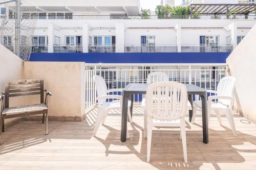 Apartment image 10