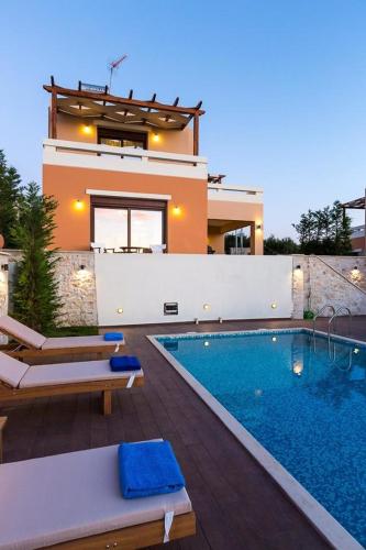 Family villa, Fantastic views, Private pool, Free laptop 3