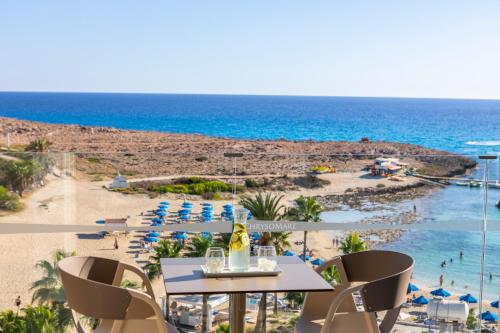 附近景點, Chrysomare Beach Hotel & Resort in 阿亞那帕