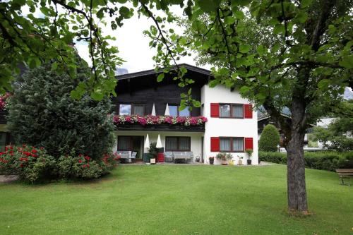  Haus Hager - Maria Hager in Ellmau