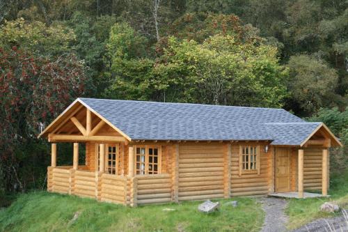 BCC Loch Ness Log Cabins