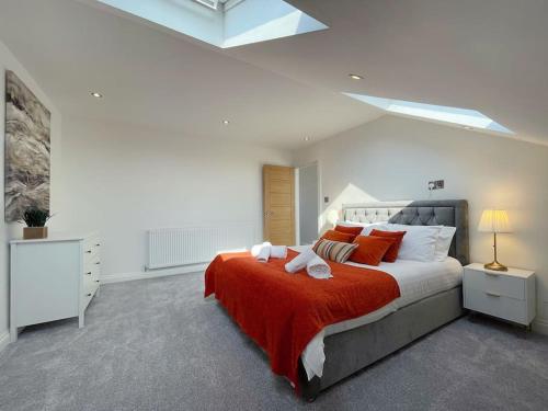 Luxury 7 Bedroom House in Didsbury, Manchester