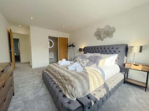 Luxury 7 Bedroom House in Didsbury, Manchester