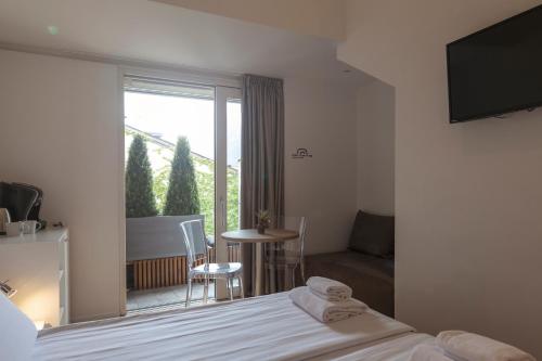 Heart of Trento Luxury House 2 - image 4