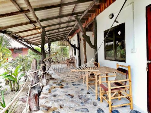 Altan/terrasse, The Beach Cafe in Koh Chang Tai