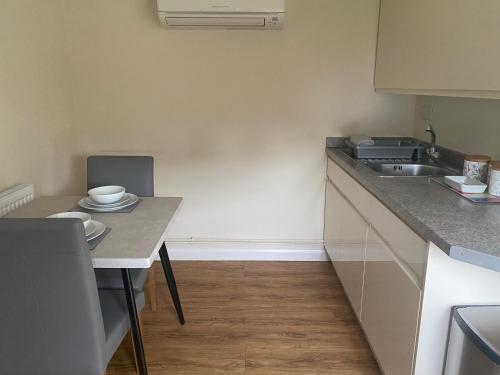 кухня, Lamorna in Олни