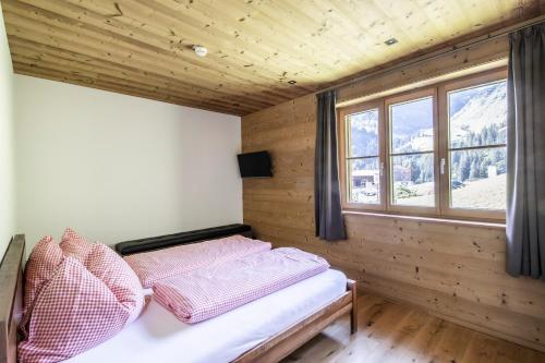Alpin Chalet Schröcken - image 5