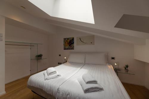 Heart of Trento Luxury House 2 - image 11