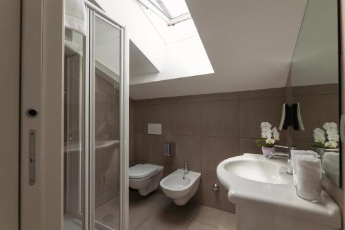 Heart of Trento Luxury House 2 - image 6