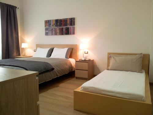 Atticoromantica - image 12