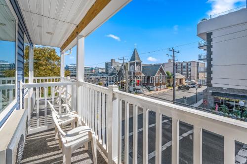 Beach Bum Inn - image 12