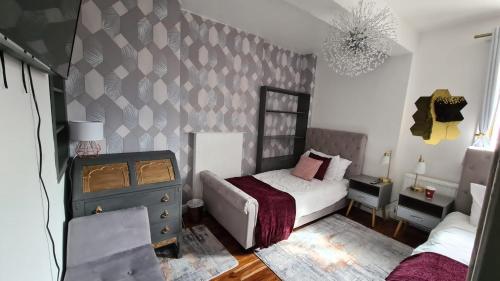 The Walrus Bar and Hostel - image 12