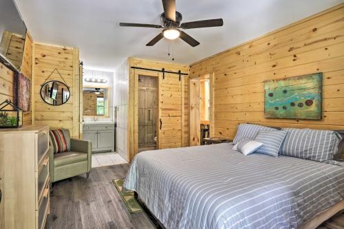 Charming Pigeon Forge Apt - 3 Miles to Dollywood! - main image