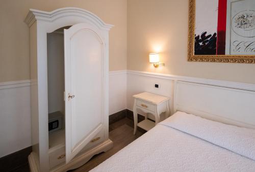 Bed Bra – Verona, TN