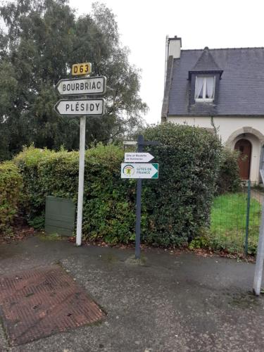 La roulotte de kermorzu in บูร์บริยัก