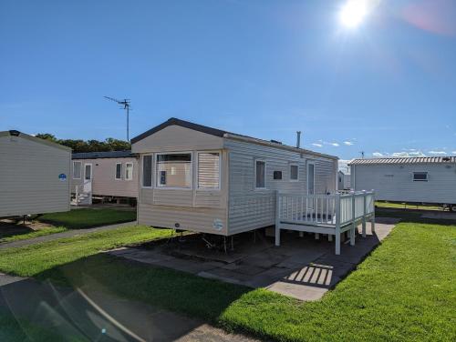 The Jones's Family Caravan with private decking - Presthaven