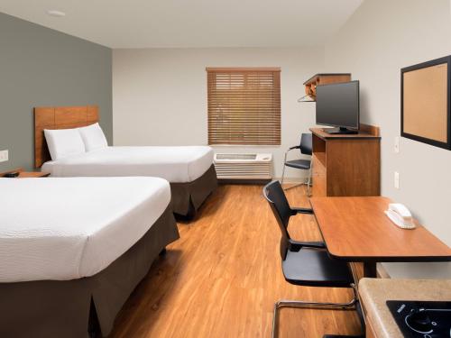 2 double beds