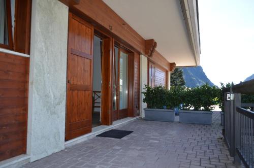 2 bedrooms, 4 beds