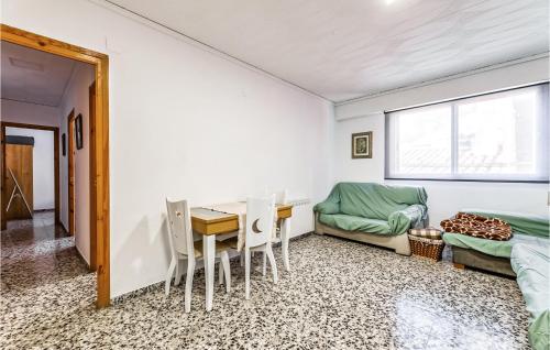 2 Bedroom Lovely Apartment In Camarena De La Sierra