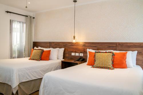 Deluxe Double Room image 10