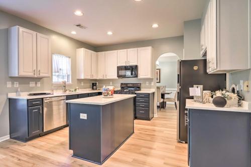 Family Home, 23Mi to DWTN Atlanta and Aquarium in Stockbridge, USA