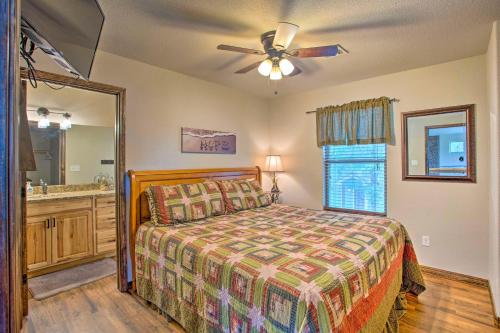 All-Encompassing Family Retreat Near Lake Texoma!