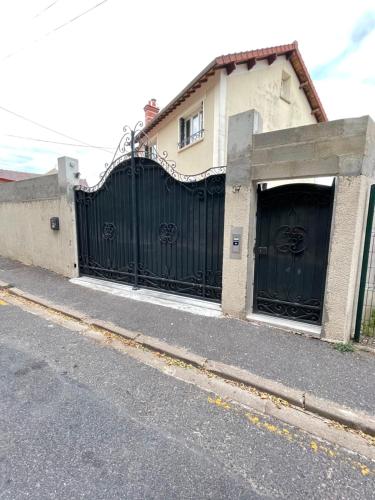 Le Domaine Des Yèbles - Appartement Calme et élégant