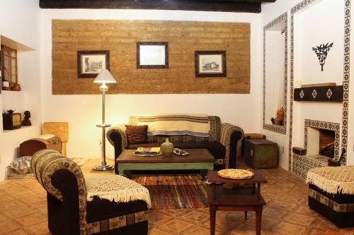 Rustic Luxury Retreat Near Historic Zacatlan in Eloxochitlán