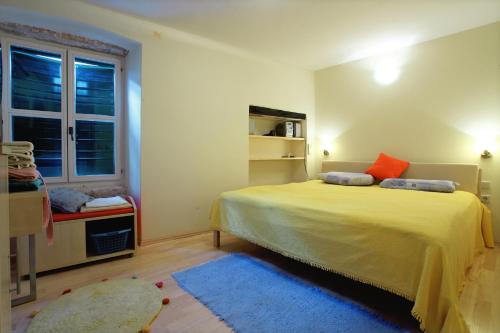 Apartments with WiFi Split - 8672 - main image