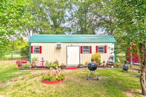 . Charming Shreveport Studio about 9 Mi to Downtown