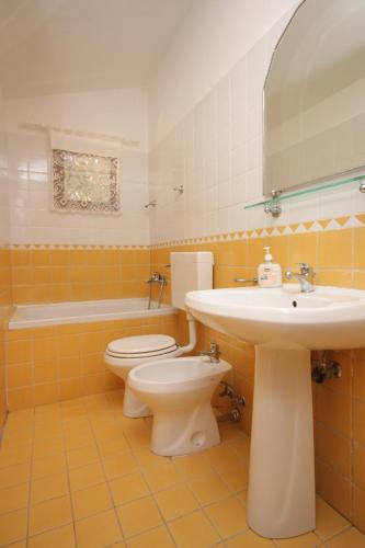 Apartments and rooms with parking space Cunski Losinj - 2498 - image 2