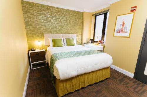 Queen Room